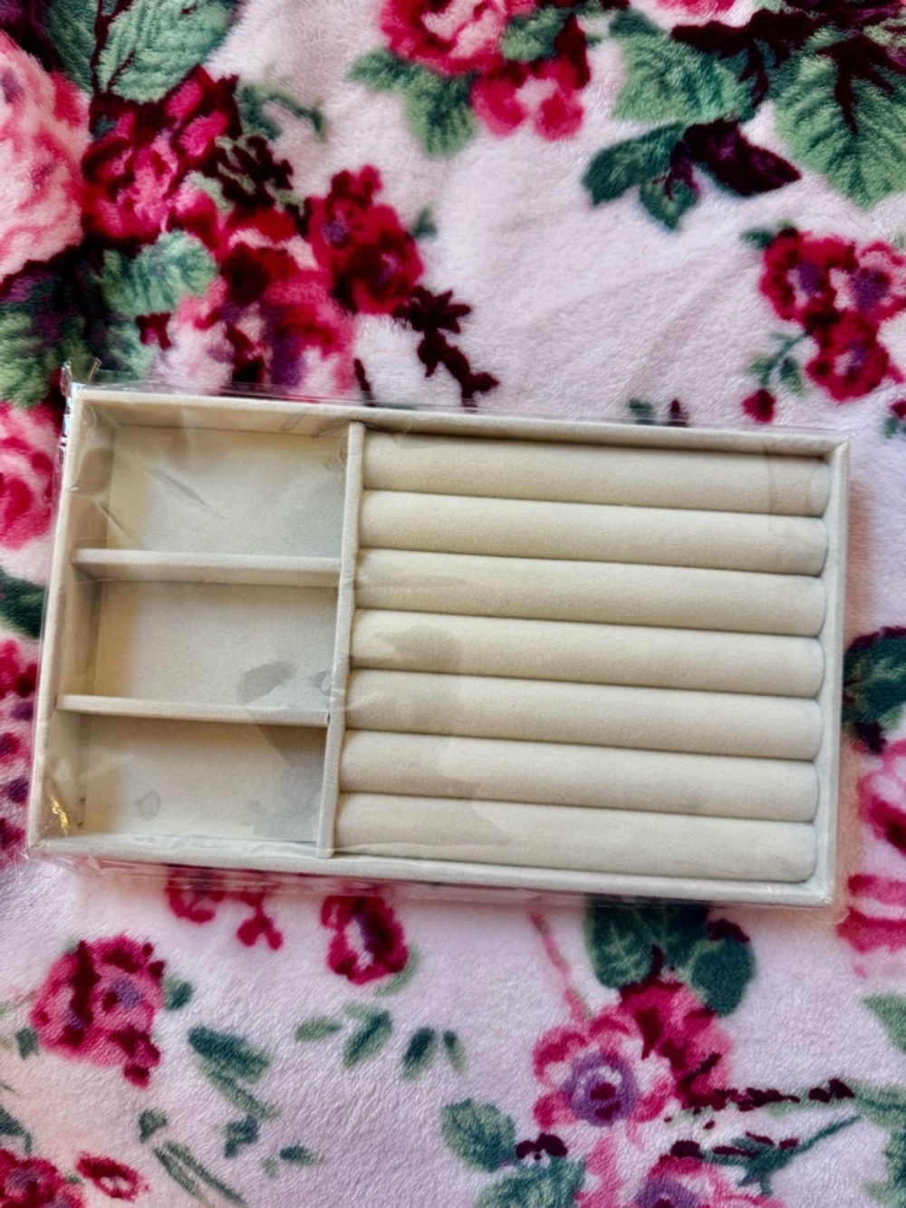 Velvet Beige Jewelry Organizer Tray Set (4 Pack) - Picture 2 of 5